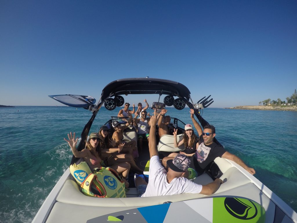 Wakeboarding and Wakesurfing Club FTB WATERSPORTS