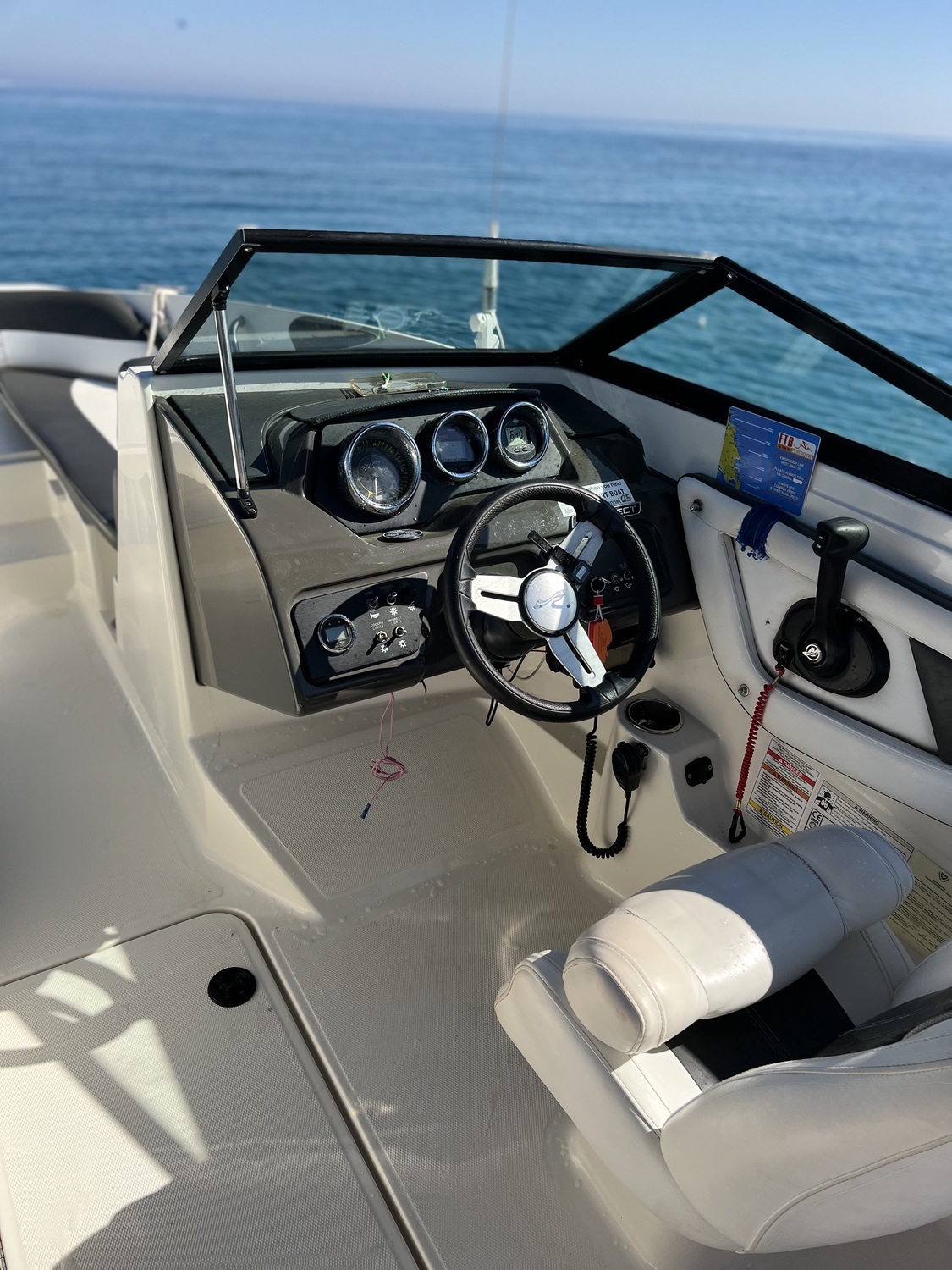 Picture of Sea Ray Sport Boat